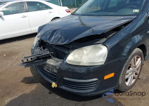 2007 Volkswagen Jetta Wolfsburg Edition z USA, uszkodzony, nr VIN 3VWEF71K17M061522